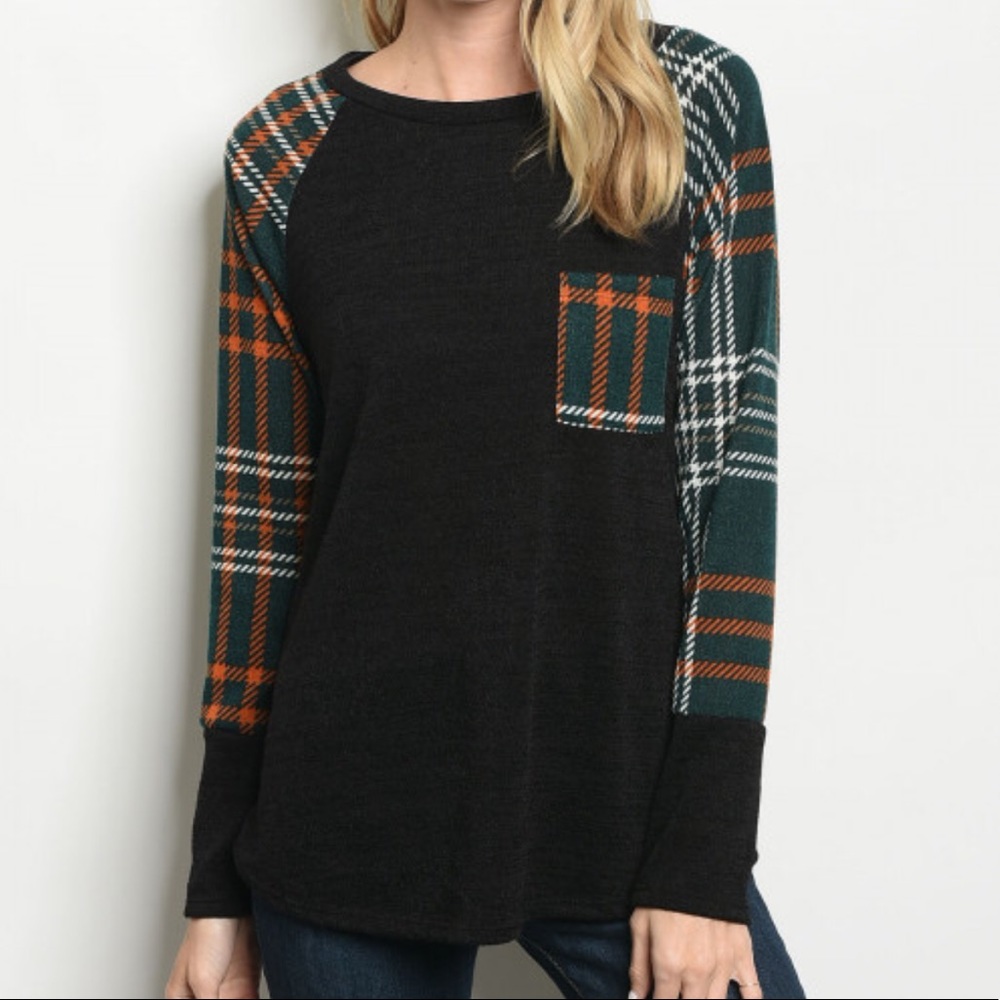 Knit W/ Green Plaid Contrast Long Sleeve Top - Picture 3 of 7